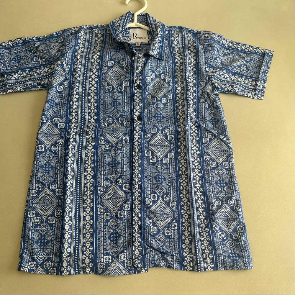 R by Raga Blue Patterned Youths  Button Down Shirt, Size M Boys 14-16